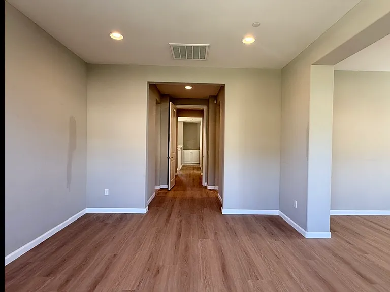 667 E Desert Willow Rd — Photo 52