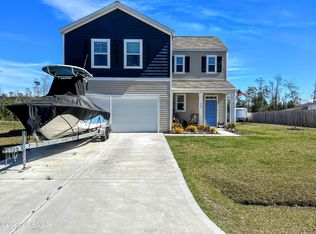 426 Perch Ln, Peletier, NC 28584