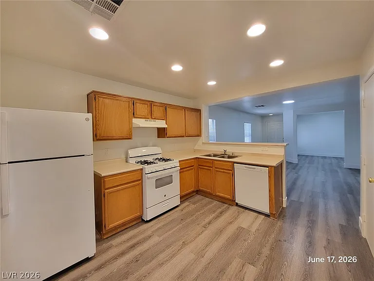 5486 Jacobs Field St — Photo 6