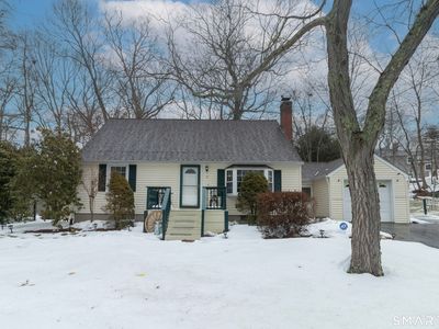17 Patricia Court, Gales Ferry, CT, 06335