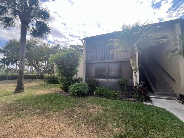 504 Shady Pine Way APT A2, Greenacres, FL 33415