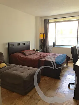 Rented by HOME RESIDENTIAL LLC | media 35