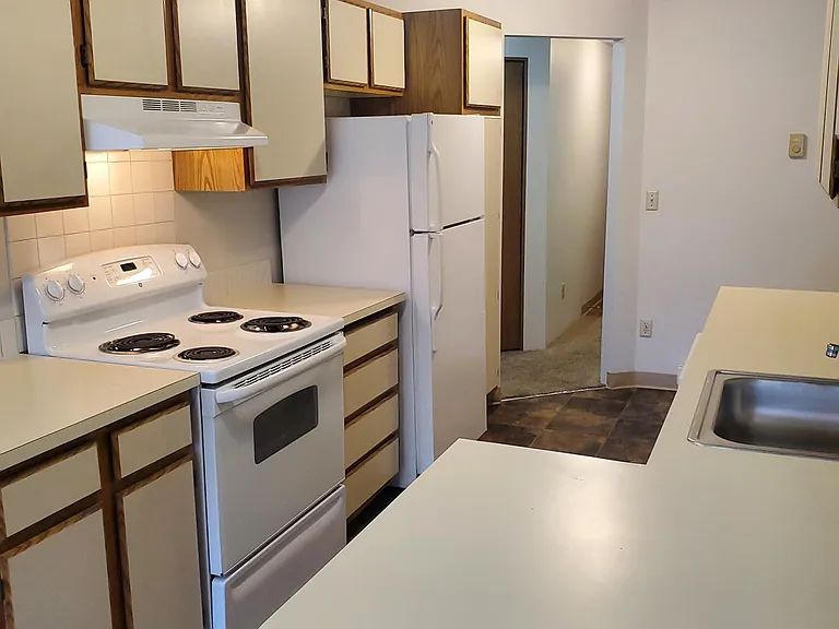 Indian Canyon Apartments — Photo 18