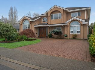 10320 Scotsdale Ave, Richmond, BC V7E 3V1