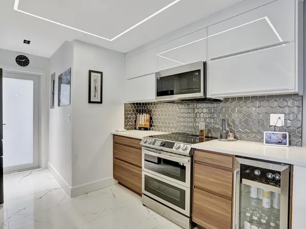1524 SE 12th Street #3, Fort Lauderdale, FL 33316