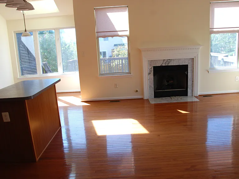 43851 Sandburg Sq — Photo 3