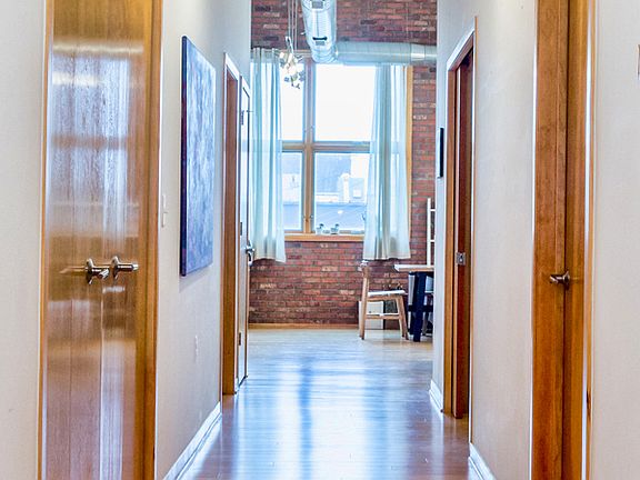 3rd image of 444 W Willis St Unit 200