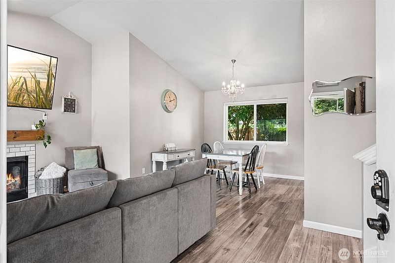 2nd image of 26011 188th Avenue SE