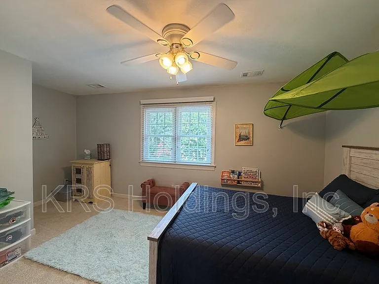 1520 Woodside Ct N — Photo 19