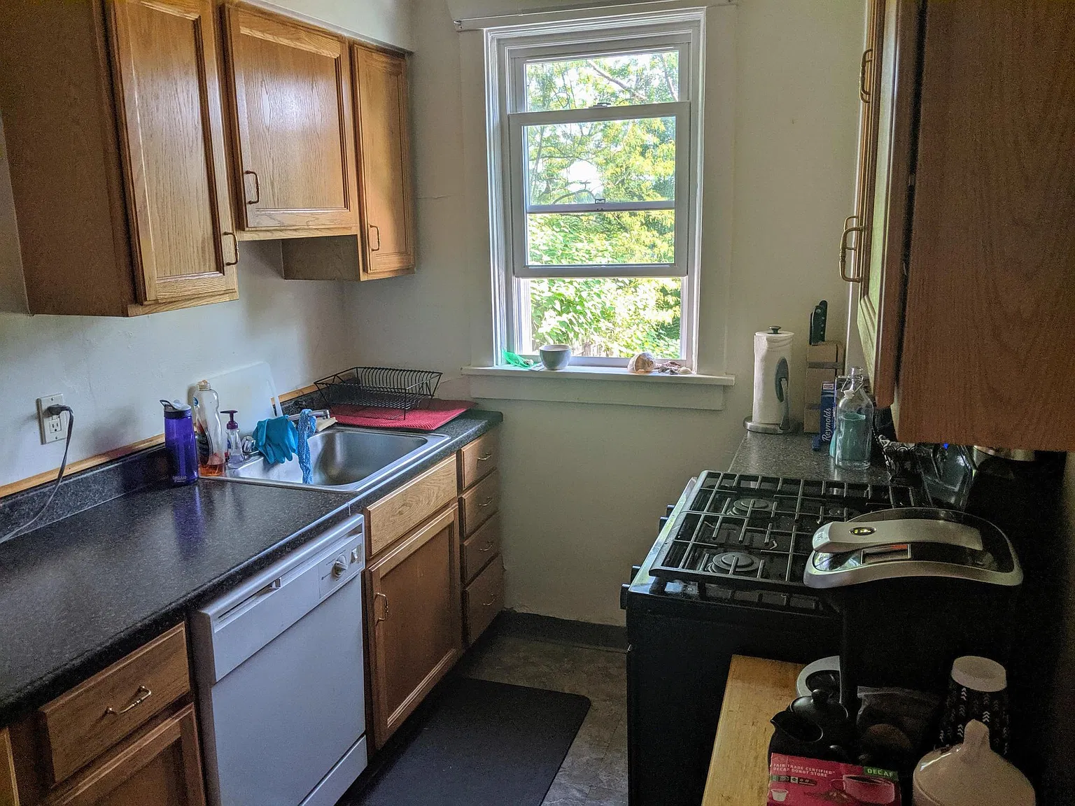 2 bed, 1150 sqft, $1,750 — Photo 3