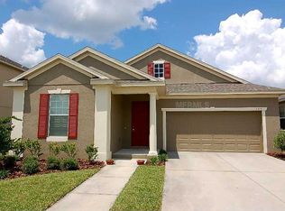 589 Juniper Springs Dr, Groveland, FL 34736
