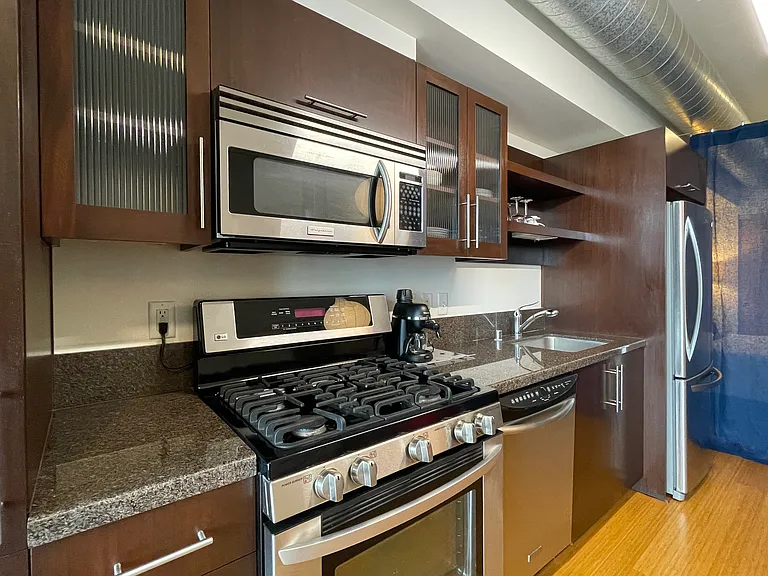 1111 S Grand Ave #1116 — Photo 11