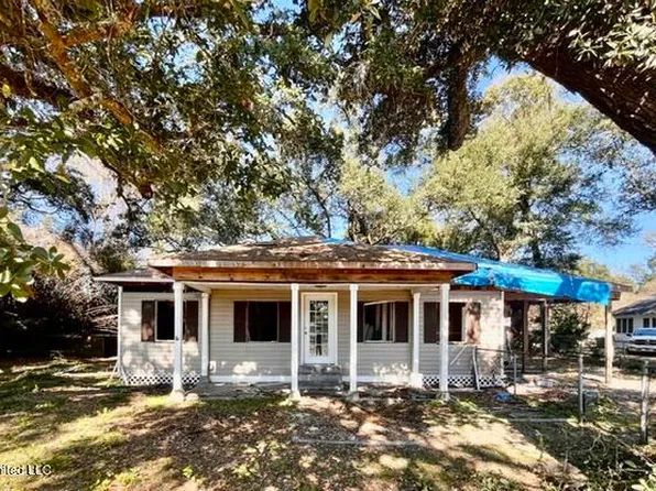 542 Perry Pl, Gulfport, MS 39507