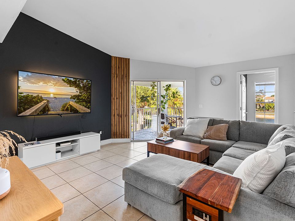 1st image of 161 Santa Clara Dr APT 10