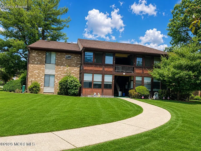 115 Amberly Dr #H — Photo 2