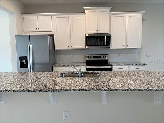 4th image of 8167 Graycliff Ave