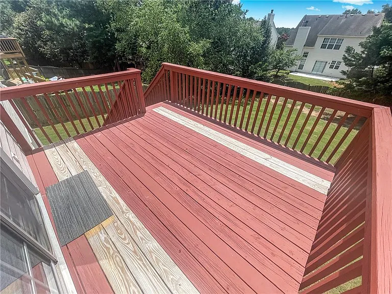 140 Calborne Ct — Photo 37