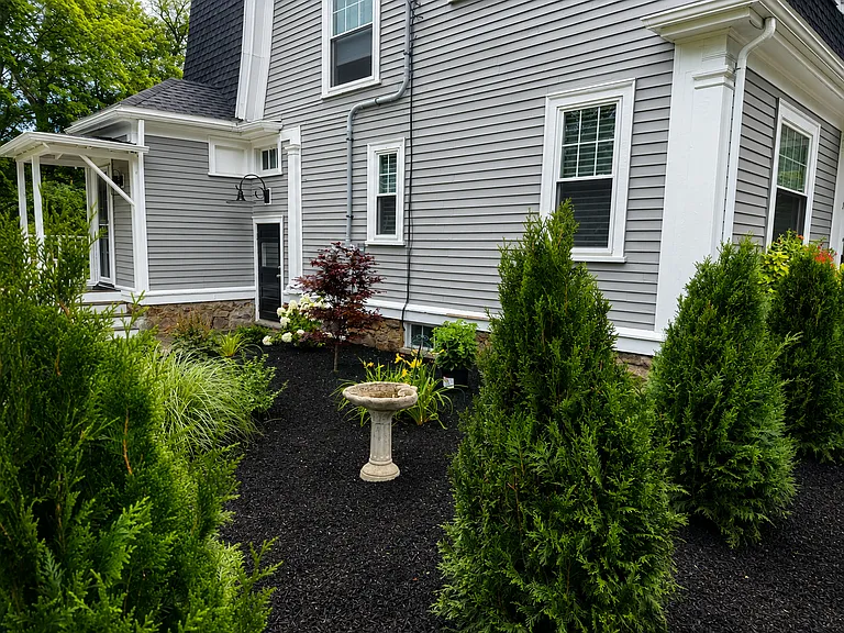 247 Hale St #2 — Photo 31