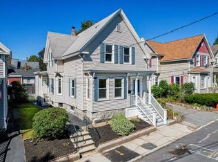 88 12th St, Lowell, MA 01850