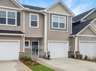 832 Stonebriar St, Simpsonville, SC 29681