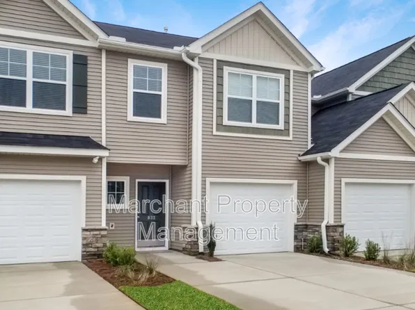 832 Stonebriar St, Simpsonville, SC 29681