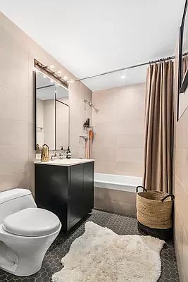 5th image of 540 W 28th St APT 4C