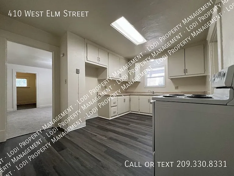 410 W Elm St — Photo 21