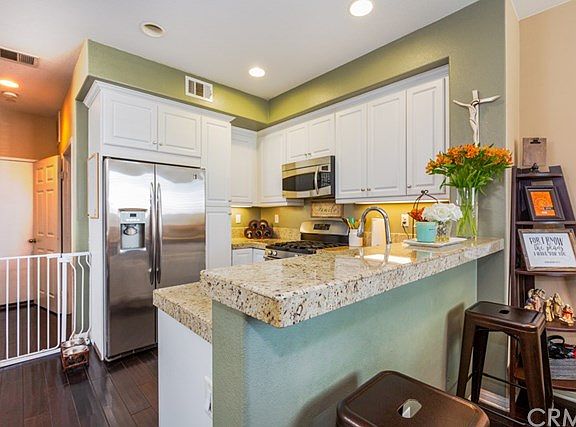5th image of 3045 N Torrey Pine Ln