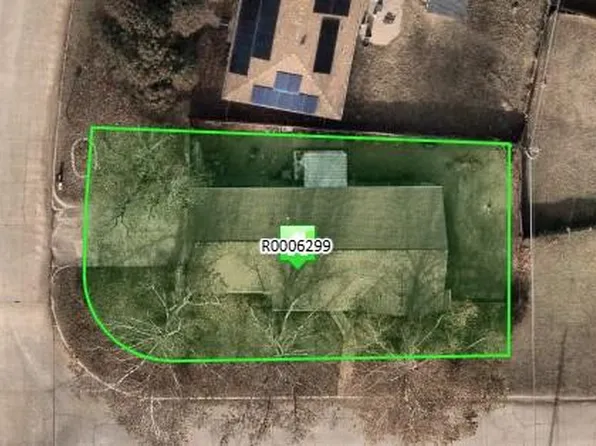 101 Oakside Dr, Moore, OK 73160