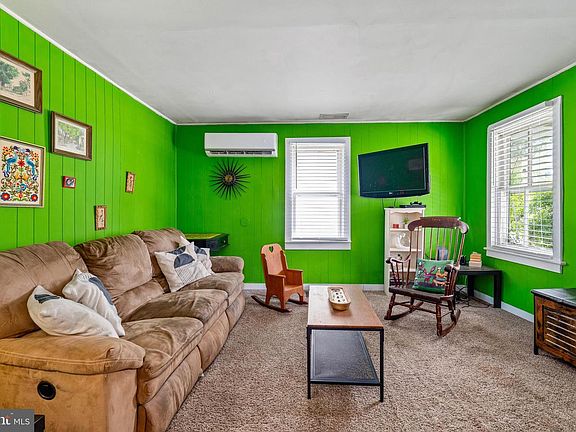 3rd image of 116 Maffitt St