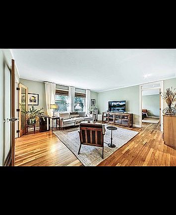 5th image of 704 W 6th Ave APT 605-606