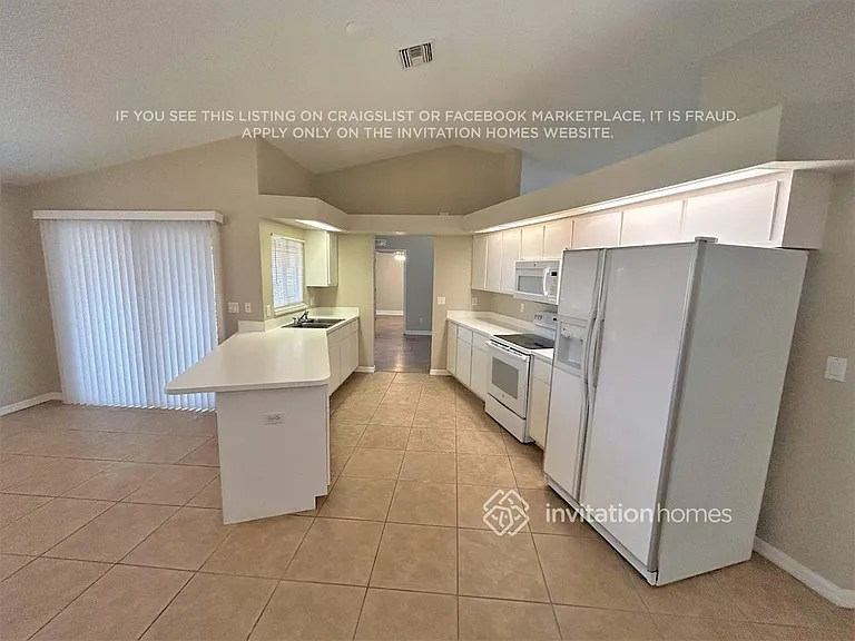 619 SE 18th St — Photo 6