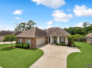 11419 Oak Run Dr, Geismar, LA 70734