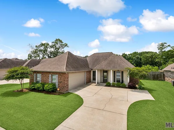 11419 Oak Run Dr, Geismar, LA 70734