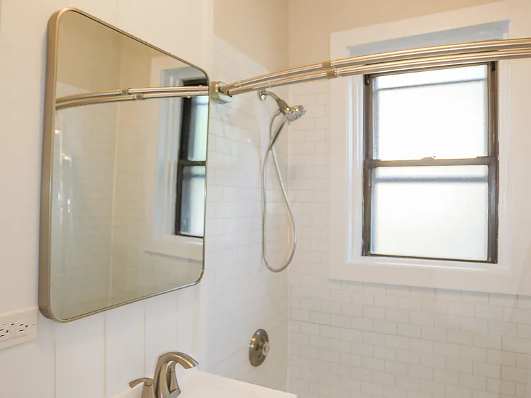 2325 N Addison St #1A — Photo 8