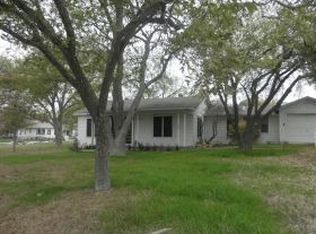 205 Old Thorndale Rd, Taylor, TX 76574