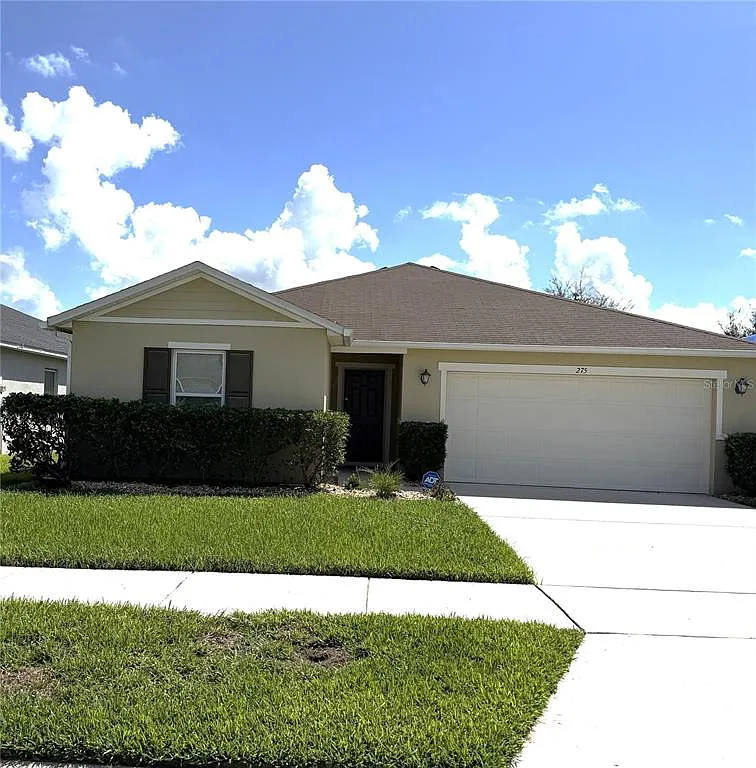 3 bed, 2.0 bath, 1558 sqft, $1,950 — Photo 1