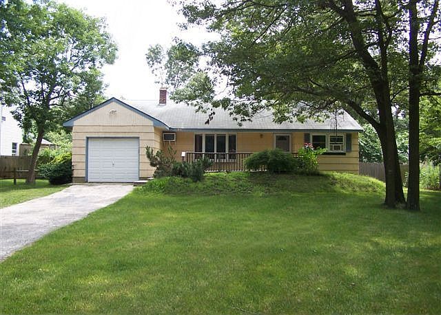 1st image of 382 Johnson Ave
