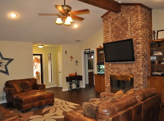 3rd image of 5208 Brazos Ave