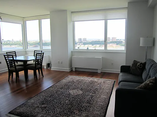 Rented by Nest Seekers International | media 4