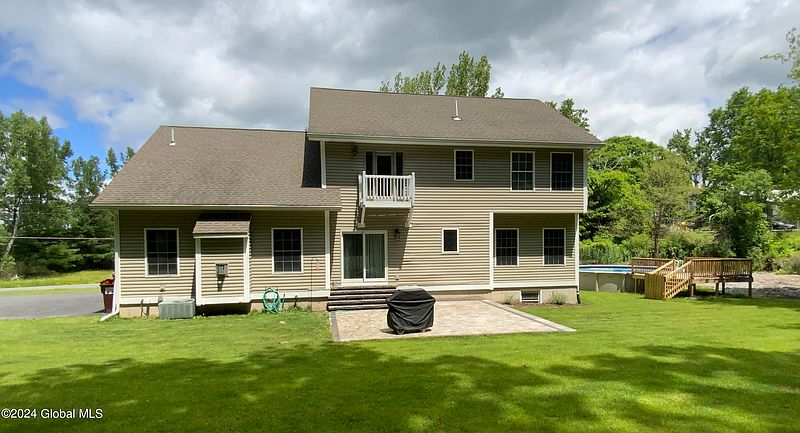5th image of 9 Prospect Avenue