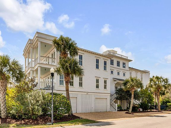 2nd image of 904 Middle St