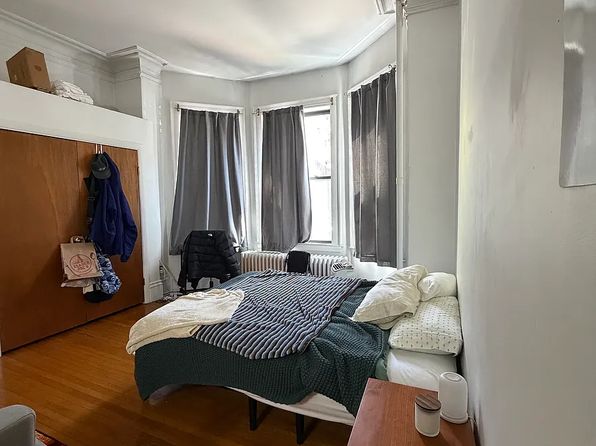 379 Marlborough St APT 2