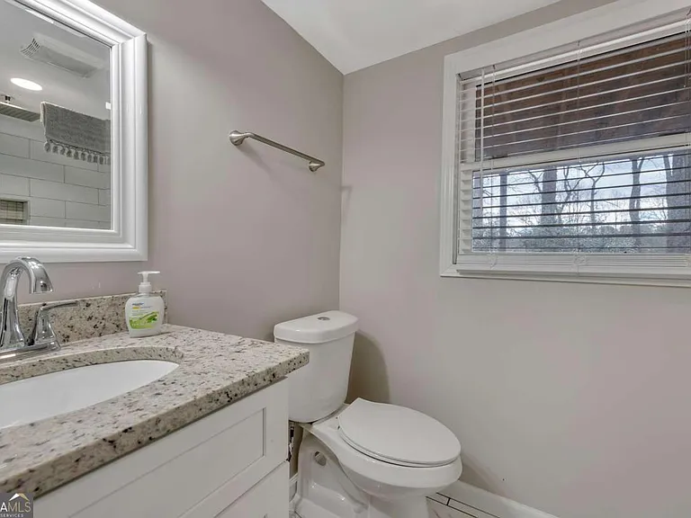 6805 Wright Rd — Photo 26