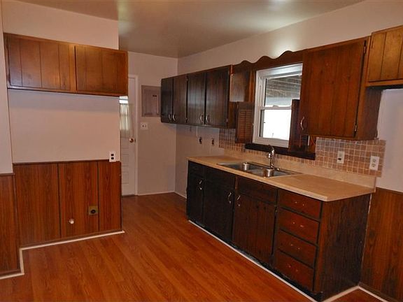 5th image of 4896 Andes Dr