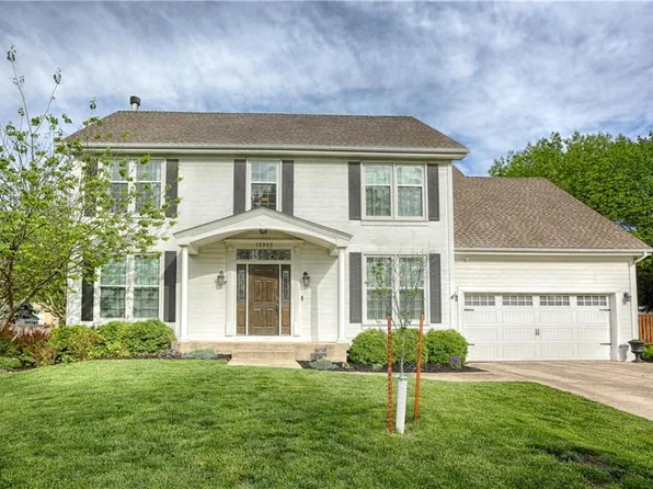 13925 Kaw St, Olathe, KS 66062