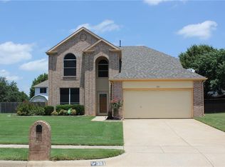 301 Double Oak Ln, Lake Dallas, TX 75065