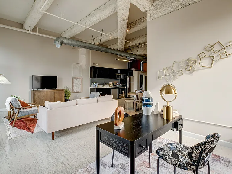 Thurman Lofts — Photo 11