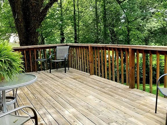 2nd image of 511 Beechwood Dr