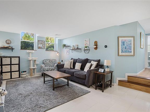 5th image of 15 Curtis St APT 104